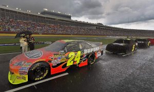 Rain Pushes NASCAR Races to Monday