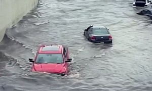 Ram 1500 Fording Flooded Underpass in Detroit Looks Invincible, Rides the Wave