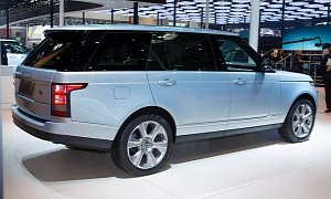 Range Rover Hybrid Long Wheelbase Revealed in China
