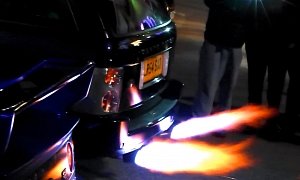 Range Rover Shoots Massive Exhaust Flames: We Can Die Happy
