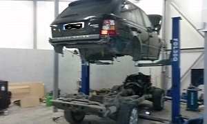 Range Rover Sport Split in Half by Mechanics Just to Repair the Engine