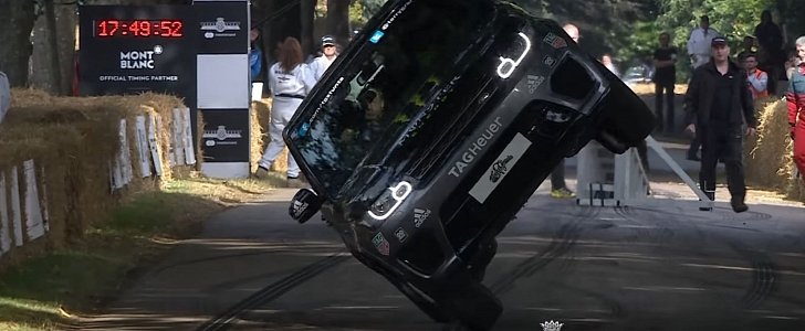 Range Rover Sport SVR Lapping Goodwood on Two Wheels Is Simply Epic