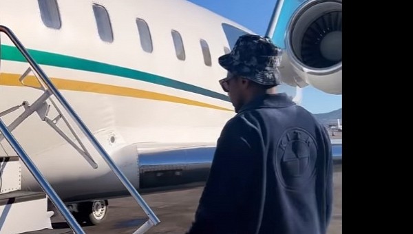 Rapper Fabolous on Private Jet