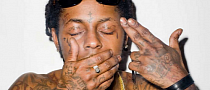 Rapper Lil Wayne Gets Kicked Off Private Jet for Smoking Pot