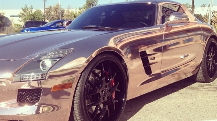 Mercedes-Benz SLS AMG Wrapped in Rose Gold