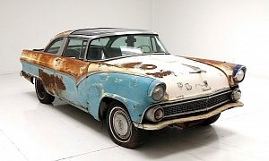Rare 1955 Ford Fairlane Skyliner Escaped the Crusher, Is in Need of a Makeover