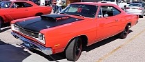 Rare 1969 Dodge Super Bee A12 Takes On 1969 Chevy Camaro SS in Classic Drag Race