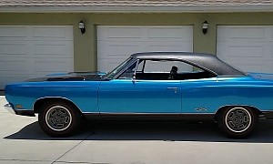 Rare 1969 Plymouth GTX Hemi Looks Stunning in B5 Blue, Flaunts Matching Interior
