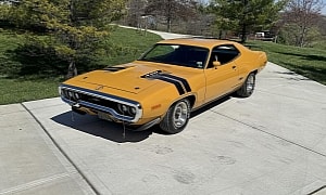 Rare 1971 Plymouth GTX U-Code Four-Speed Begs for a New Owner, Offers Nice Rear-End Treat