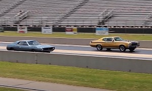 Rare 1972 Buick GSX Hits the Drag Strip, Narrowly Smokes 1971 AMC Javelin