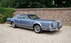 Rare 1979 Lincoln Continental Mark V Givenchy Edition Is a Blue Dream Inside Out