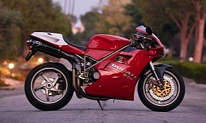 Rare 1997 Ducati 916 SPS Is What $45K of Track-Ready Italian Goodness Looks Like