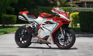 Rare 2015 MV Agusta F4 RC With Delivery Miles Packs 212 HP, Needs to Get Its Cherry Popped