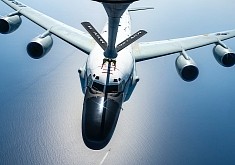 Rare Photo Shows RC-135 Rivet Joint Reconnaissance Aircraft While Refuelling