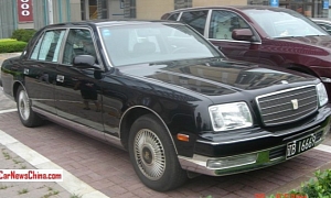 Rare Toyota Century Spotted in China