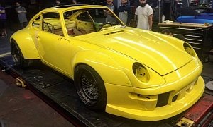 New Rauh-Welt Begriff Porsche 911 Being Sculpted in Los Angeles