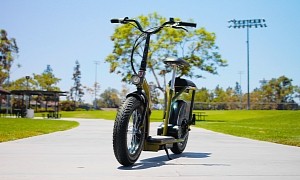 Razor Launches the Seated EcoSmart Cargo Electric Scooter for Adults, Packs a 1,000W Motor