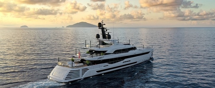 Lel is a spectacular Italian superyacht with lavish exterior spaces