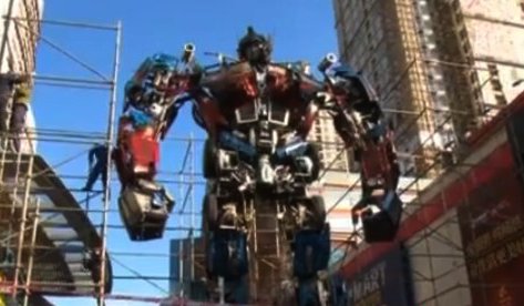 Real Life Optimus Prime Lives in China 