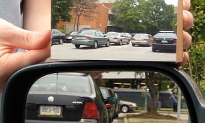 Rear-View Mirror with No Blind Spot Designed by Mathematics Professor