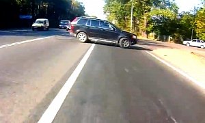 Reckless High-Speed Overtaking Doesn't End Well