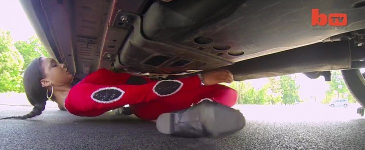 Record Breaker Limbos Under Car and It’s Impressive