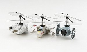 Recreate Star Wars Galactic Battles with these RC Ships