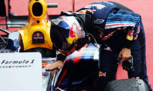 Red Bull to Build 2010 Car after Vettel's Driving Style