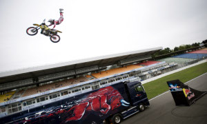 Red Bull X-Fighters Ready for Dubai Event