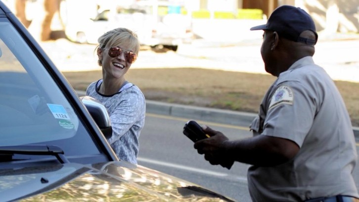 Reese Witherspoon Smiles Her Way Out of a Parking Ticket