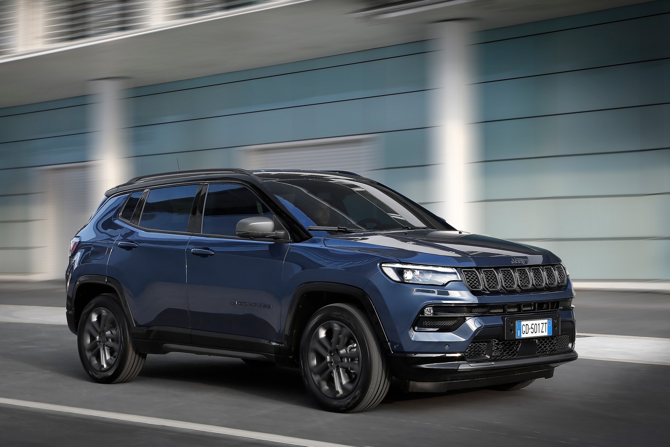 refreshed-jeep-compass-arrives-to-herald-the-android-based-uconnect-5-dominion-158860_1.jpg