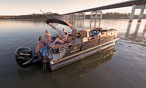 Regency’s Luxury 100K Pontoon Is in a Class of Its Own, Sports All Premium Features