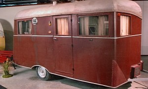 Remembering the ‘30s Covered Wagon Trailer, the First Production Travel-Trailer