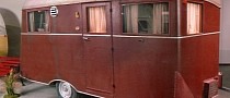 Remembering the ‘30s Covered Wagon Trailer, the First Production Travel-Trailer