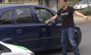 Remi Gaillard Stops Traffic in €19,000 Giveaway on Montpellier Streets