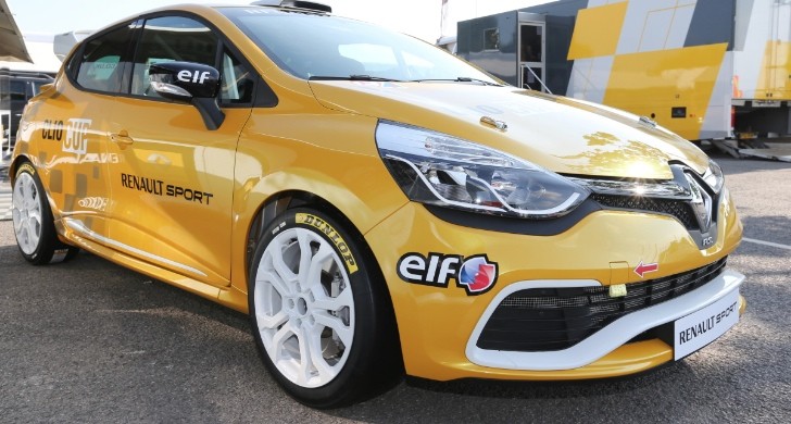 Renault Clio Cup race car