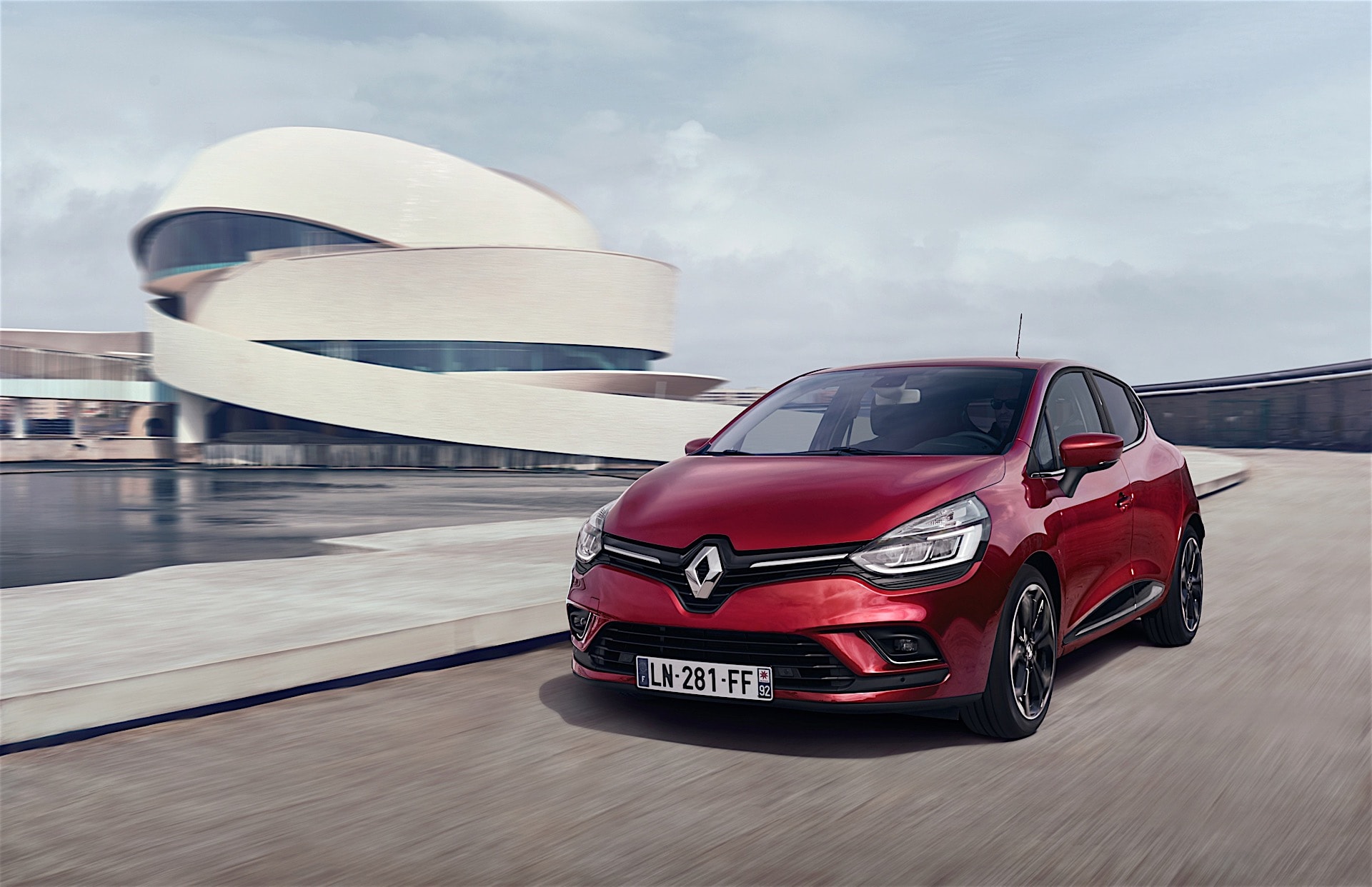 Onzuiver Haven Feest 2017 Renault Clio Facelift Revealed, Will Be Launched At Paris Motor Show -  autoevolution