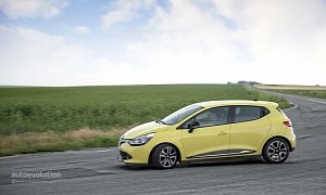 Renault Clio V Could Get Hybrid Assist Powertrain from the 2017 Renault Scenic
