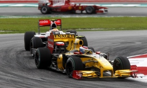 Renault Hit at Hamilton's Warning in Malaysia