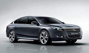 Renault Samsung SM7 Will Hit Showrooms in Mid-August, Pricing Announced
