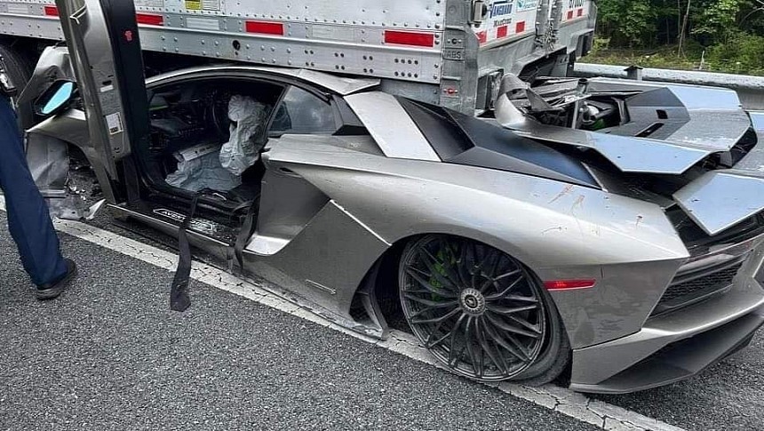 Lamborghini Aventador stuffed under an 18-wheeler