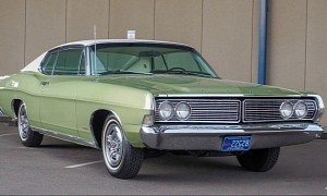 Restored 1968 Ford Galaxie 500 Brings Dreams of the Space Race Variety