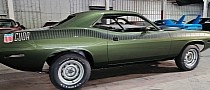 Restored 1970 Plymouth AAR 'Cuda Is a Rare Mopar Needing Assembly