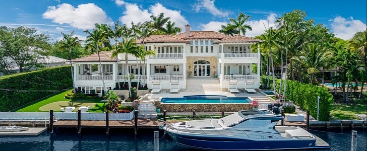 Jorge Posada's Miami waterfront mansion flaunts a private dock