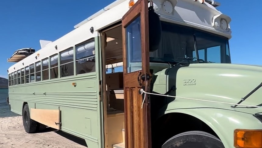 2003 International school bus turned into cozy tiny home for sustainable living