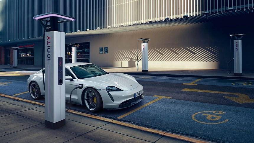 Porsche Taycan charging