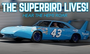 Richard Petty's Superbird Goes on a Test Drive; the 426 Hemi Is the New God of Thunders
