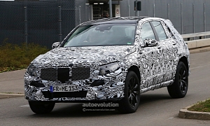 Exclusive: Right-Hand Drive Mercedes-Benz GLK X205 Spied