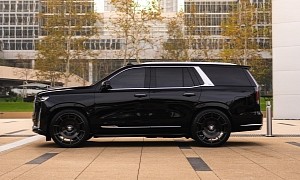Ritzy Caddy Escalade Gives the Lowdown on Matching Black Chrome Monoblock 26s