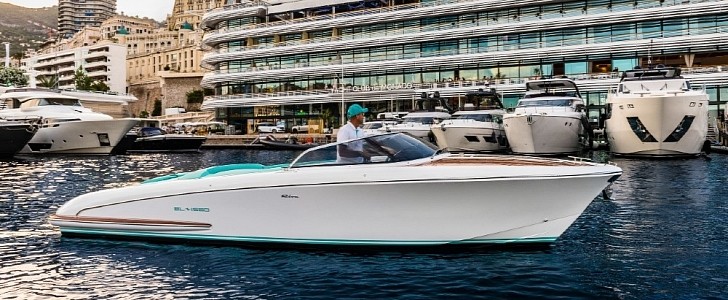 Riva Yacht's El-Iseo electric day boat